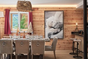 Dining - Luxury chalet with Terrace with Mountain View and Wi-Fi (Saint-Étienne-de-Tinée)
