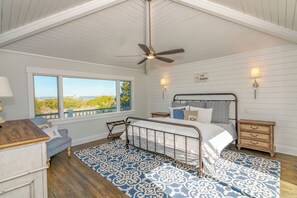 4 soverom, strykejern/-brett, wi-fi (inkludert) og sengetøy