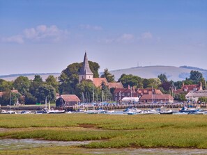 Marina - Charming Old Coastguards Cottage - Pass the Keys (Chichester)