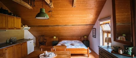 4 chambres, bureau, fer et planche Ă repasser, accĂšs au Wi-Fi (inclus)