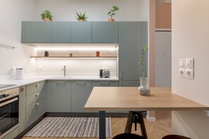 Apartamento standard | Cozinha privada | Geladeira, fogão, cooktop, lava-louças