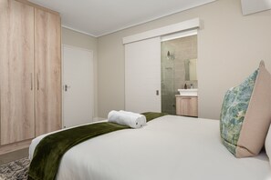 1 Schlafzimmer, Zimmersafe, Bügeleisen/Bügelbrett, Internetzugang