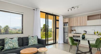 Modern 1-Bedroom With Wetland Views | Netflix