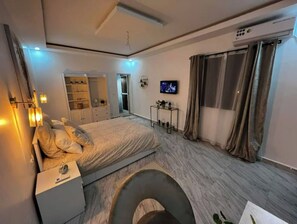 1 camera, Wi-Fi