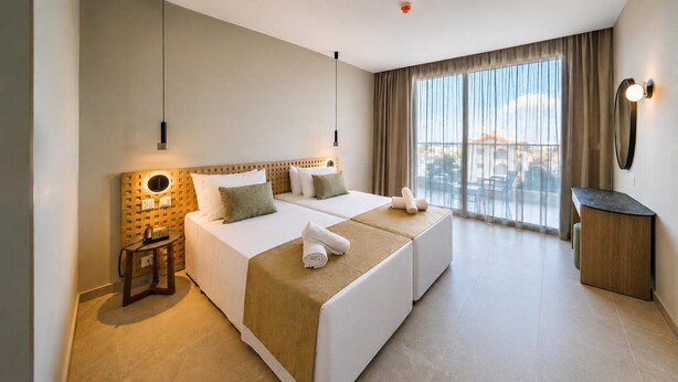 Room - Sun Palace Protaras Waterpark Resort (Paralimni)