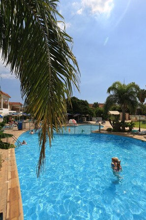 Indoor pool, outdoor pool