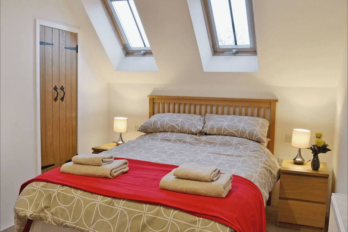 Signature Cottage, 2 Bedrooms | 2 bedrooms, premium bedding, memory-foam beds, individually decorated