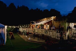 Bar (en la propiedad)