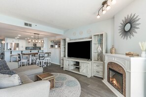 Smart-TV, Kamin, DVD-Player