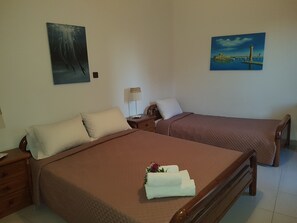 1 bedroom, free WiFi, bed sheets - Georgia Old Town Apartments - Triple Room (N.7), Georgia Old Town Apartments Rhodes (Ρόδος,)