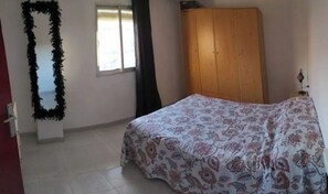 3 bedrooms, iron/ironing board, free WiFi, bed sheets - La Casa del Río, natural pool 5 min by car (Villacarrillo)