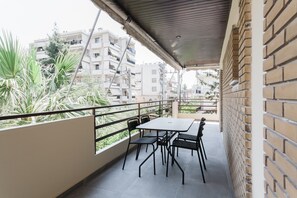 Apartamento estándar | Terraza o patio