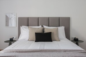 Standard Apartment | 3 bedrooms, desk, laptop workspace, blackout curtains - Stellar 3BR Apartment with Balcony (Palaio Faliro)