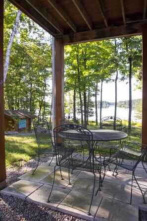 Outdoor dining - Very spacious and elegant, neat, executive apartment c/w hot tub and pool table. (NORTH KAWARTHA)