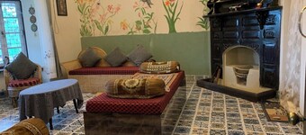 Rose Villa British Colonial Heritage Bungalow, Takdah