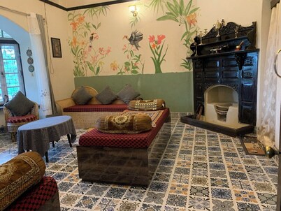 Rose Villa British Colonial Heritage Bungalow, Takdah