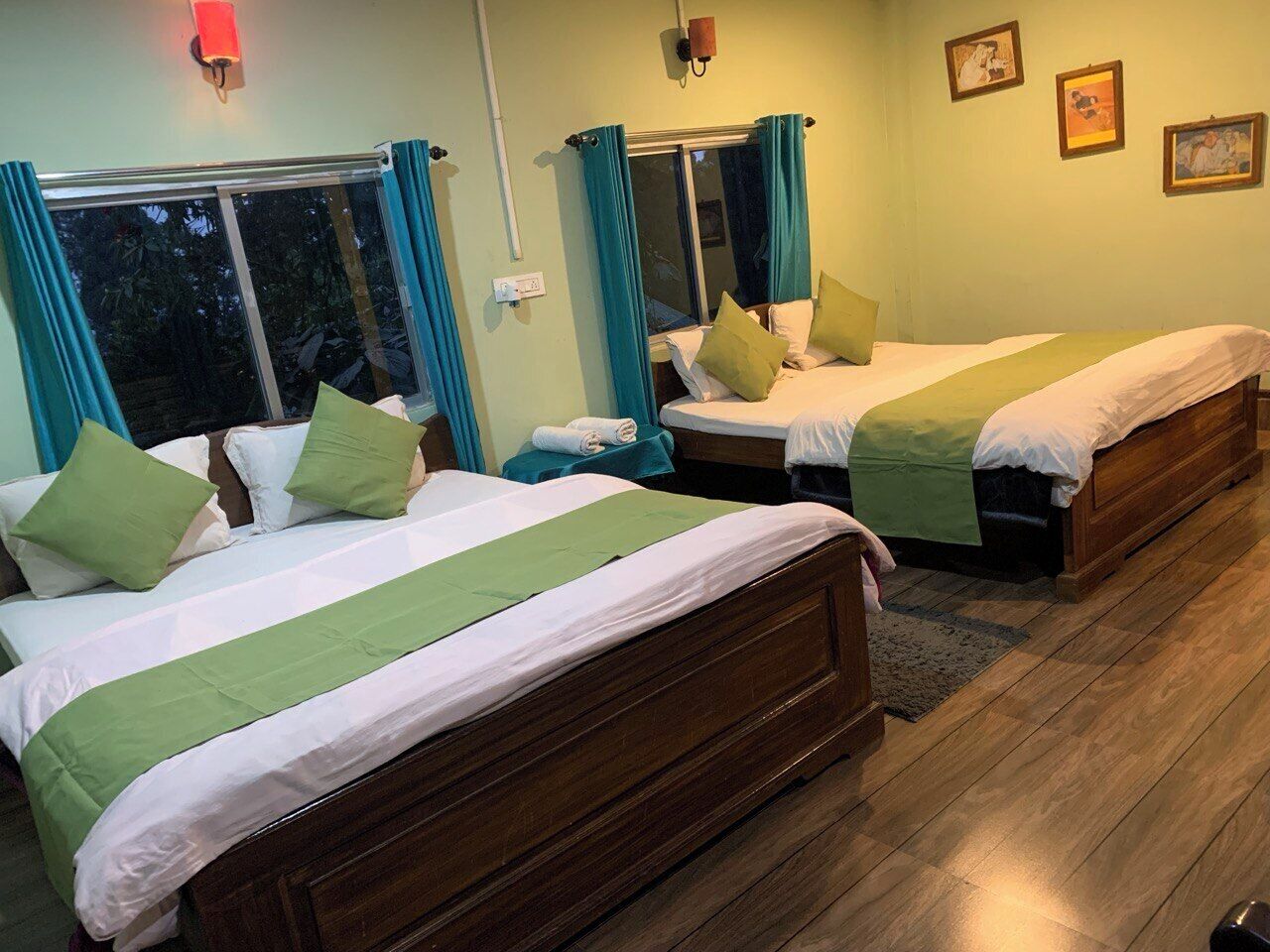 3 bedrooms, free WiFi, bed sheets, wheelchair access