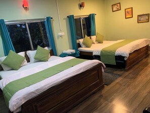 3 bedrooms, free WiFi, bed sheets, wheelchair access