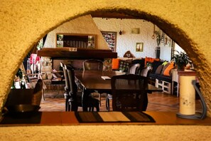 Dining - Villa MAS GUAPA in TARN Albigeois (Lescure-d'Albigeois)