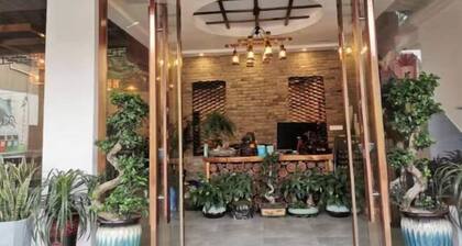 Ningguo Qinglongmen Inn