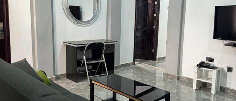 Apartament | Sala d'estar | Televisor de pantalla plana