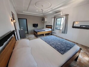 Apartment Queen Bed | Soundproofing, iron/ironing board