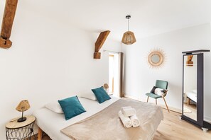 3 quartos, ferros/tábuas de passar roupa, Wi-Fi de cortesia