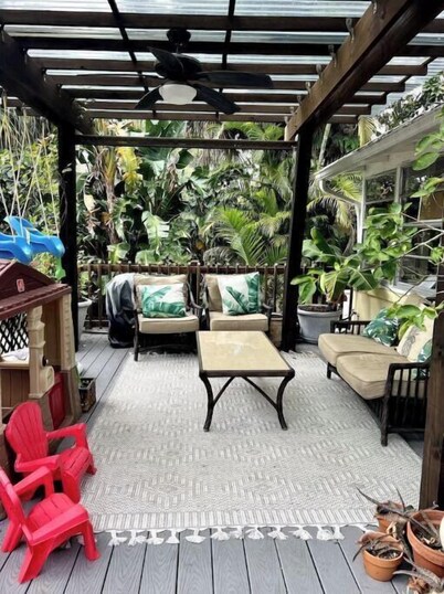 Downtown Tropical Studio