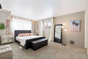 2 Schlafzimmer, Schreibtisch, Bügeleisen/Bügelbrett, WLAN