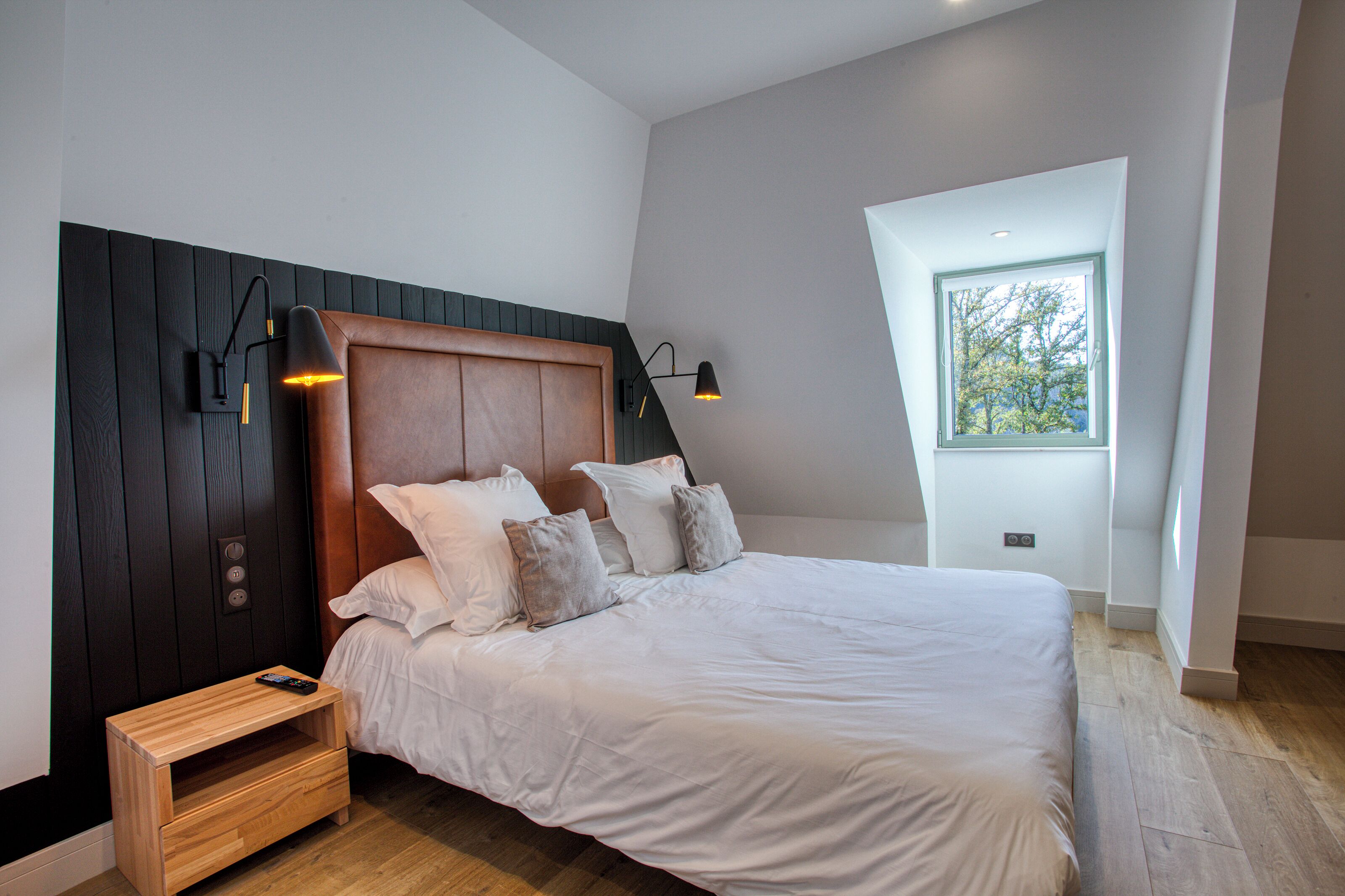 Panoramic Apartment, Balcony, Valley View