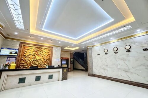 Fengdu Business Hotel