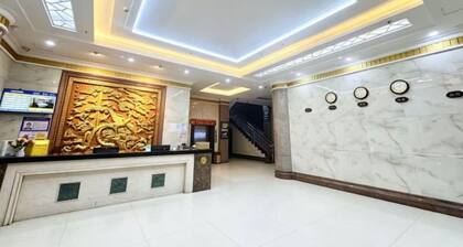 Fengdu Business Hotel