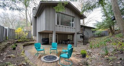 Walk to Beach | Mid-Century Retreat | Pet Friendly