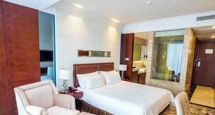 Royal Garden Hotel