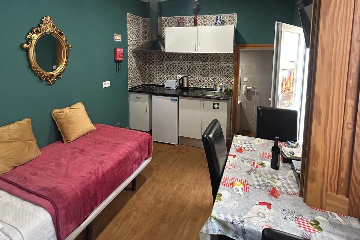 Sun House | 2 soveværelser, allergivenligt sengetøj, dundyner, Select Comfort-senge