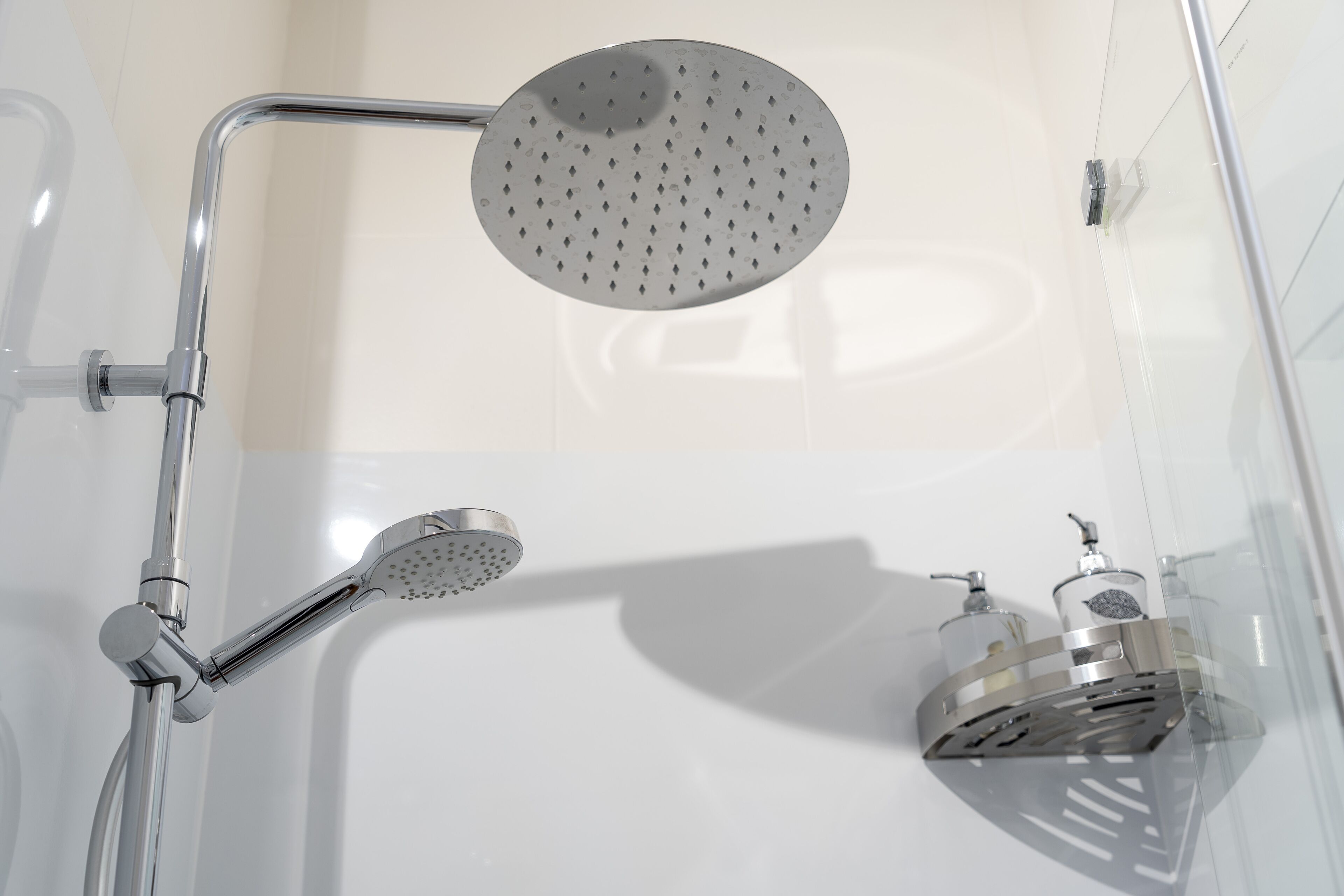 Huis, 2 slaapkamers, terras, uitzicht op bergen | Badkamer | Een haardroger, badjassen, handdoeken, zeep