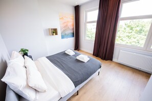 Zimmer | 2 Schlafzimmer, Bügeleisen/Bügelbrett, kostenloses WLAN, Bettwäsche