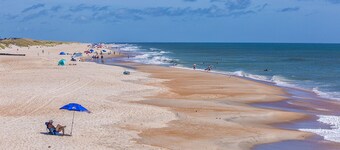 Canalfront Hatteras Condo w/ Private Balcony, Resort Pool, Boat Slips, Elevator