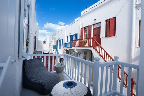Traditional Townhome | Exterior - Seablue Town Maisonette (Mykonos)