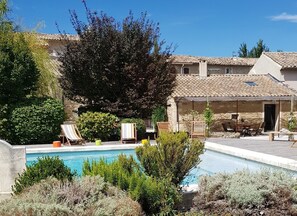 Piscine extérieure, piscine chauffée