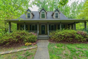 Exterior - Ashevilles Beautiful Home (Arden)
