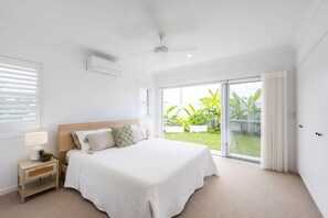 4 chambres, fer et planche à repasser, Wi-Fi, literie fournie