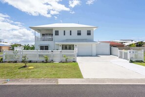 Exterior - Biirinba Breeze - Oceanstays (Yamba)