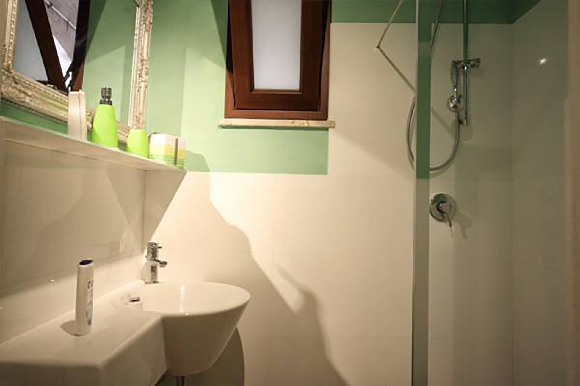 Basic-Apartment | Badezimmer