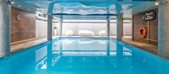 Grepon · City Center Apartment | 2 Bedrooms | Parking + Swimming Pool