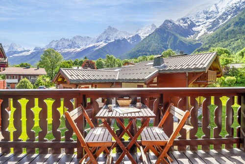 Améthyste · 2CH Appartement Authentique | Vue Mont Blanc | Parking gratuit