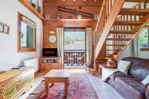 Améthyste · 2CH Appartement Authentique | Vue Mont Blanc | Parking gratuit