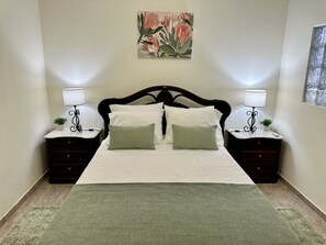 2 habitaciones, tabla de planchar con plancha y wifi gratis 