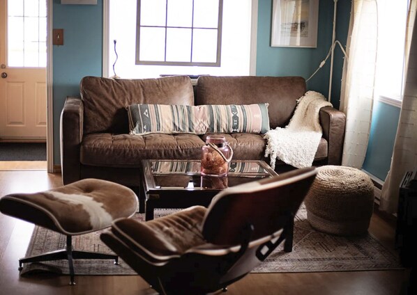 Televisión y chimenea 