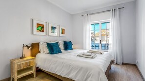 1 soverom, strykejern/-brett, wi-fi (inkludert) og sengetøy